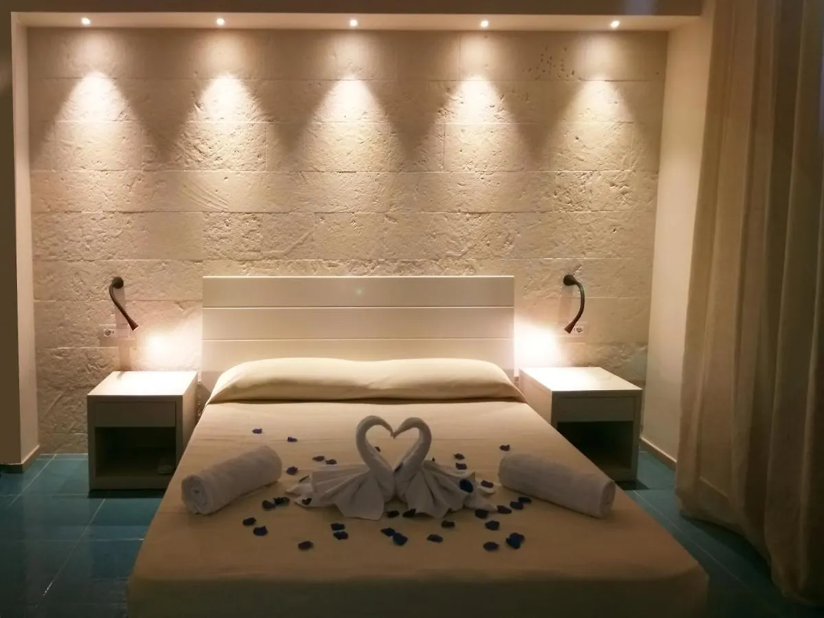 Borgo Giallonardo Wine Relais Realmonte 2*,