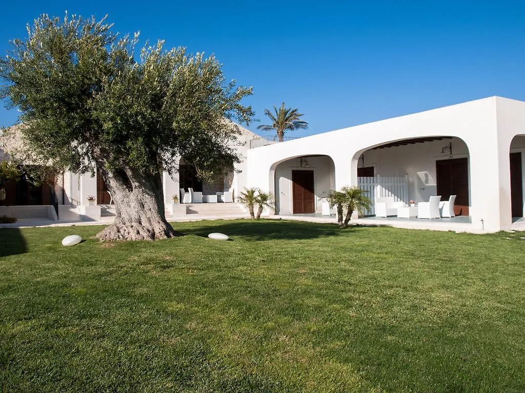 ** Resort Borgo Giallonardo Wine Relais Italy