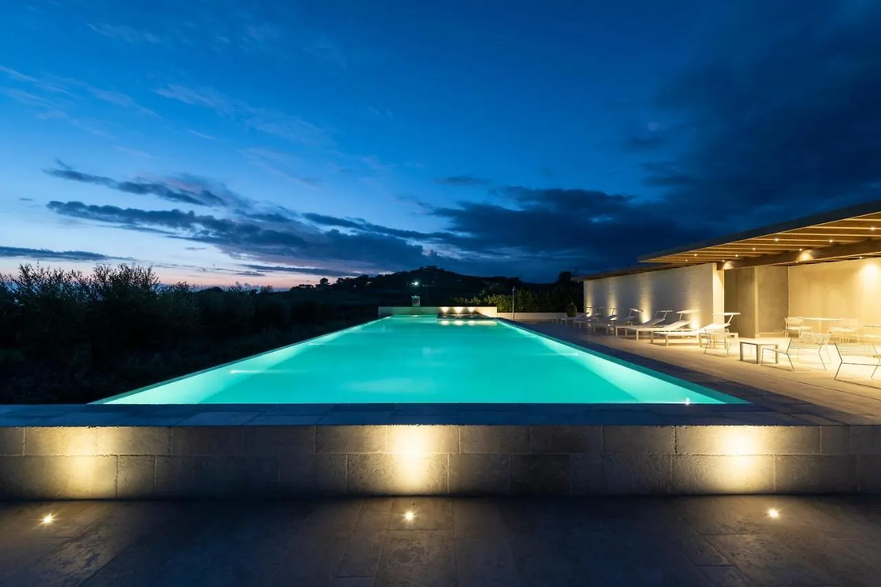 Borgo Giallonardo Wine Relais Resort