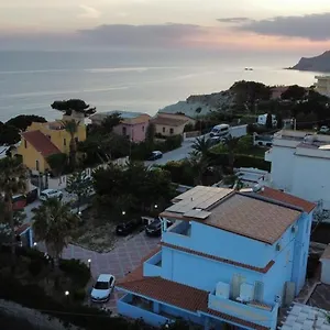 Azzurra Scale Of The Turks Apartament