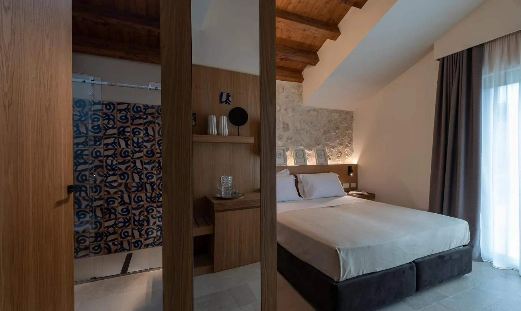 ריאלמונטה Borgo Giallonardo Wine Relais 2*,  איטליה