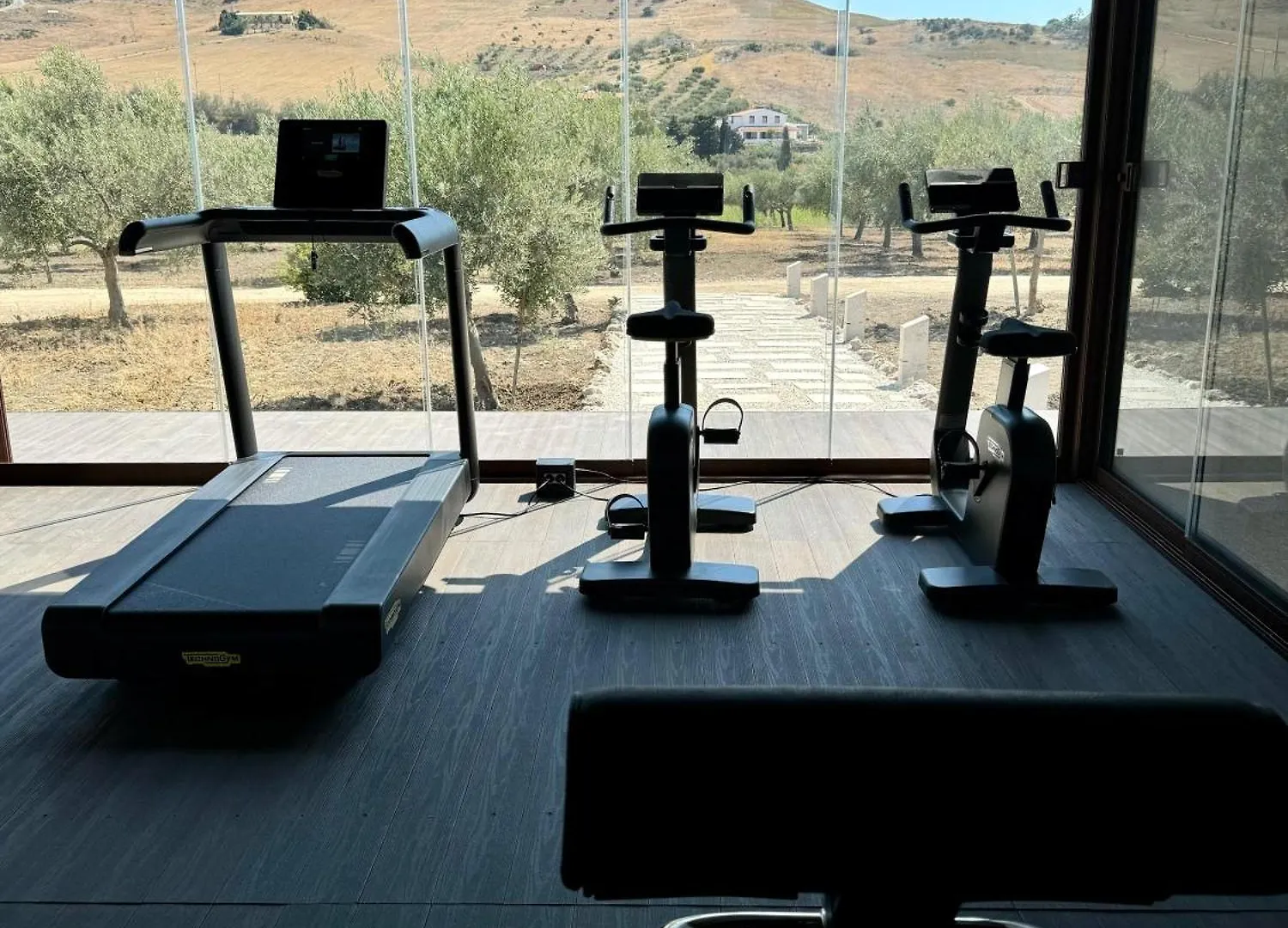 ** אתר נופש ריאלמונטה Borgo Giallonardo Wine Relais איטליה